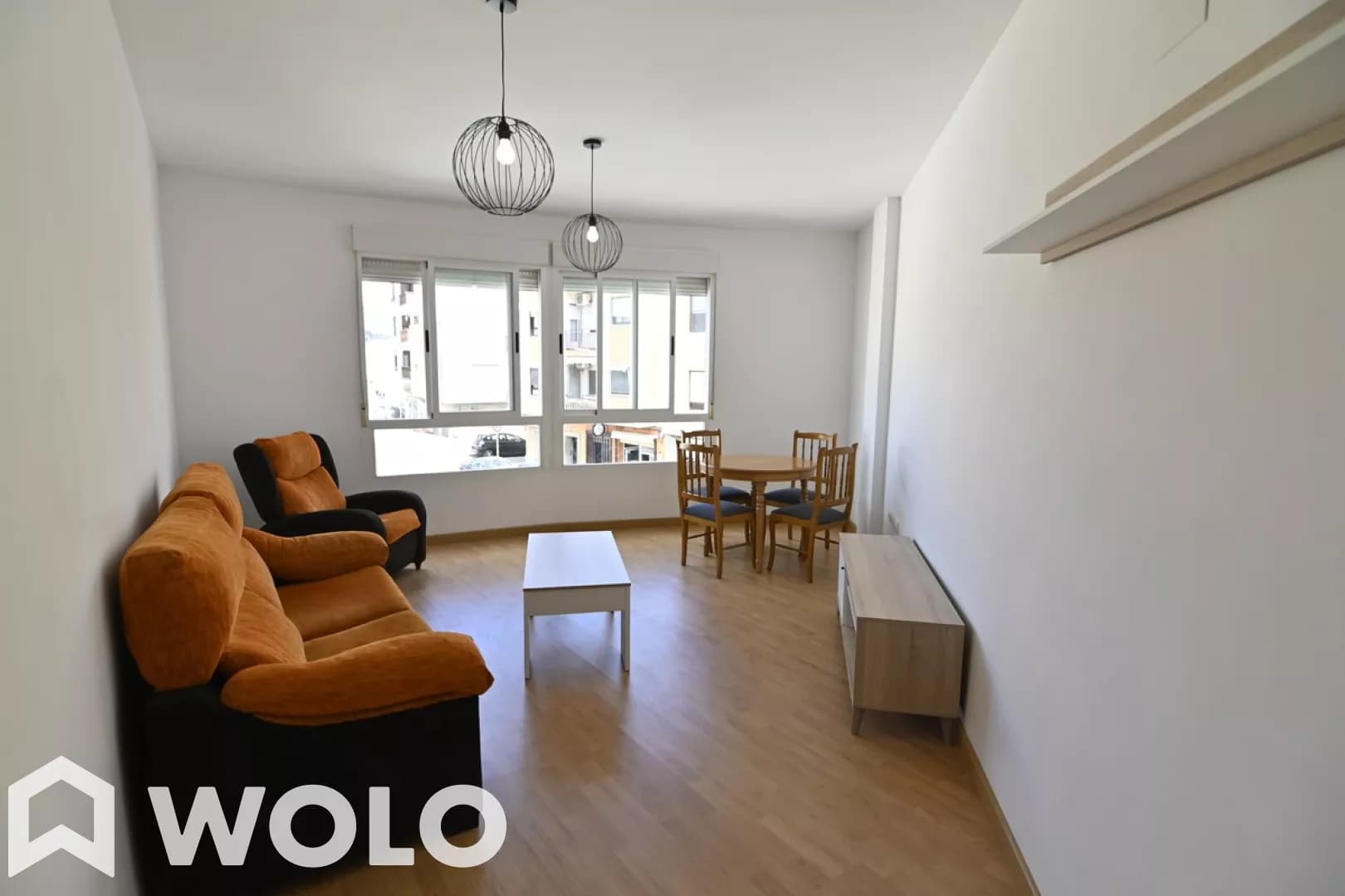 Piso en alquiler en Calle Dulzaineros Los Leones De Almedíjar