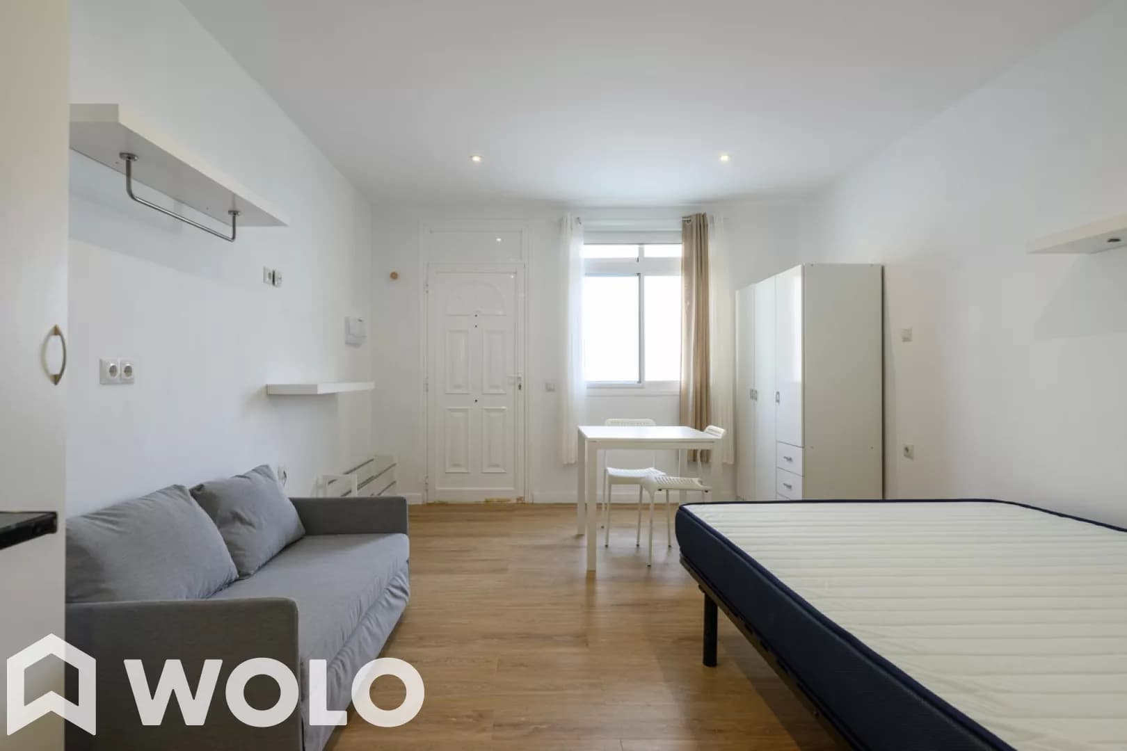 Piso en alquiler en Calle Folías