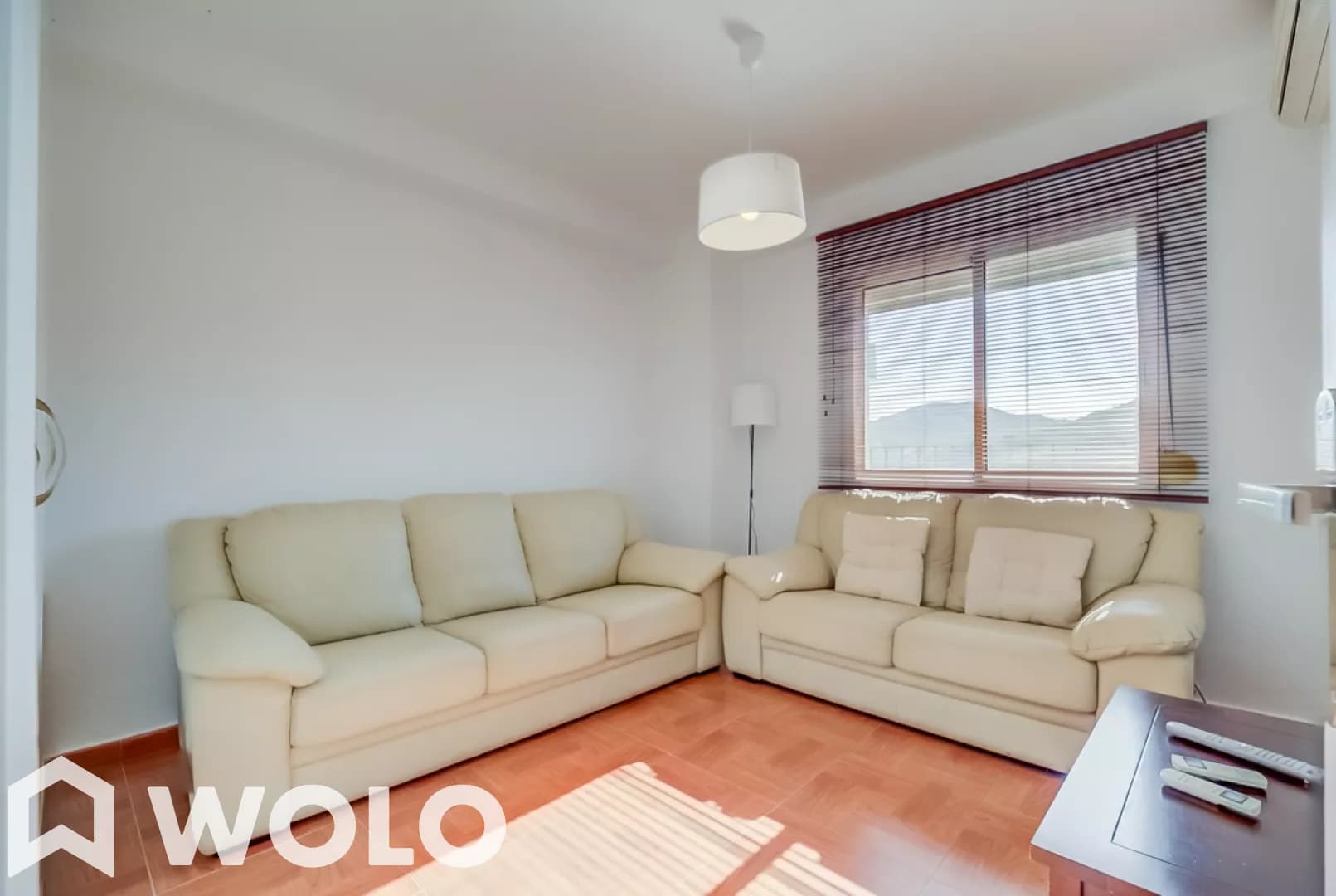 Piso en alquiler en Calle Mondragón