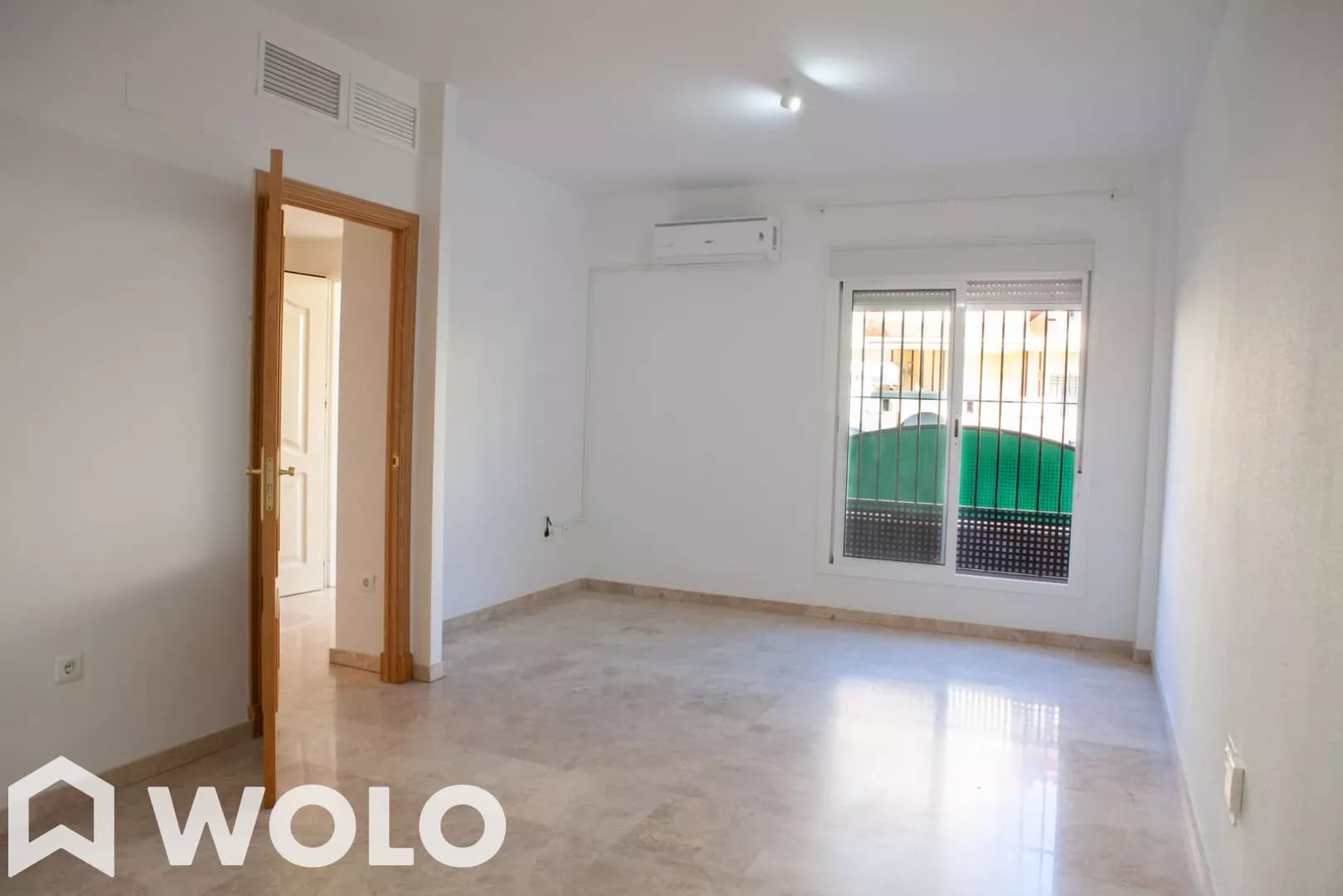 Piso en alquiler en Paseo Condes de Vistahermosa