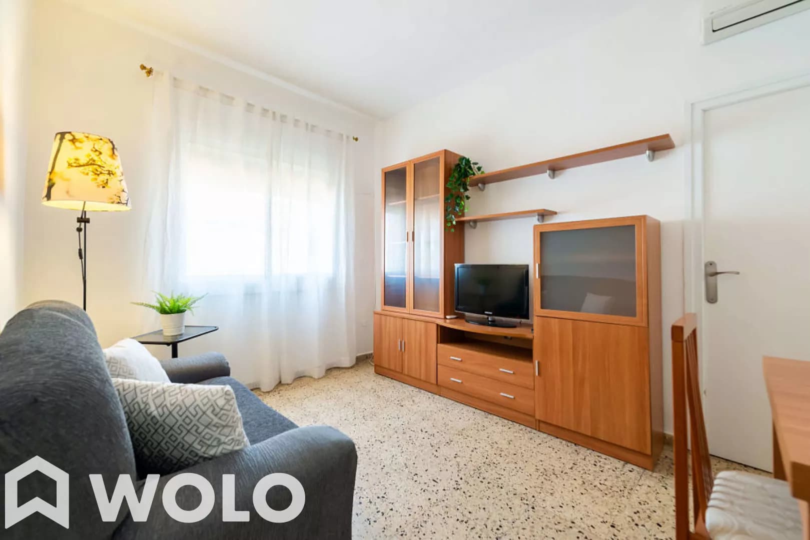 Piso en alquiler en Carrer De Bassegoda