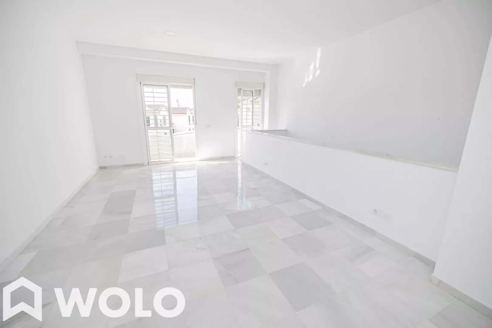 Piso en alquiler en Avenida de Almensilla