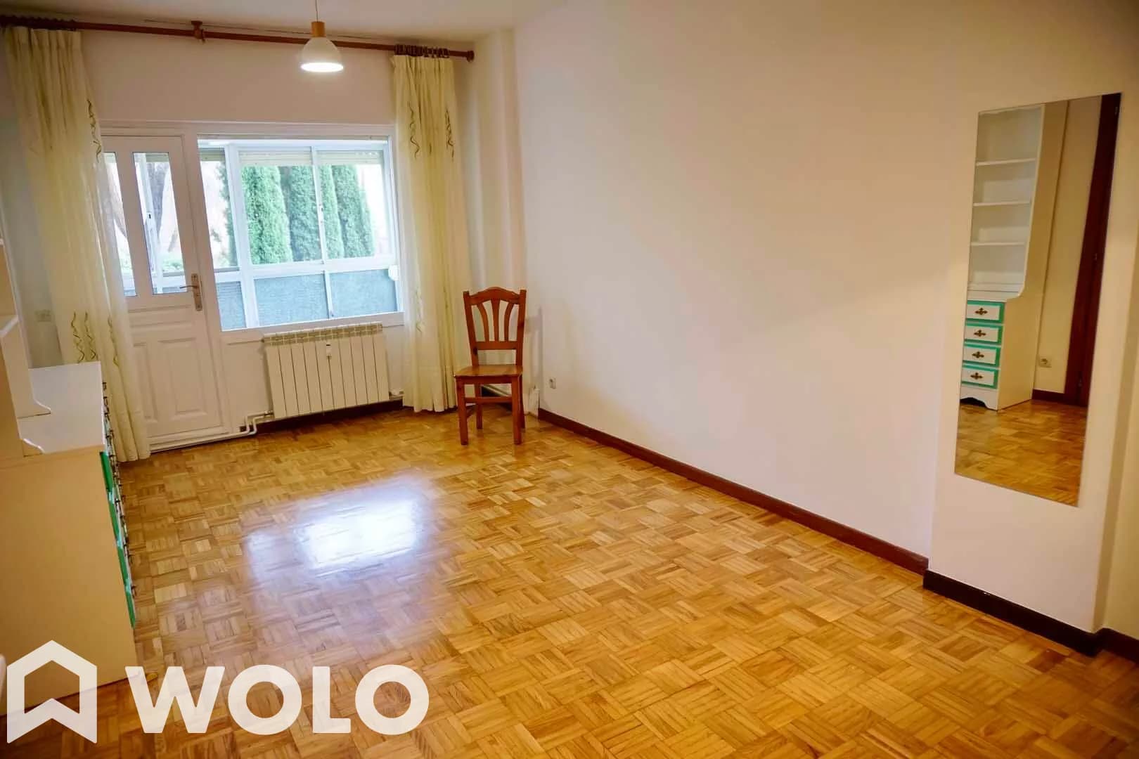 Piso en alquiler en Calle De Luis De Hoyos Sáinz