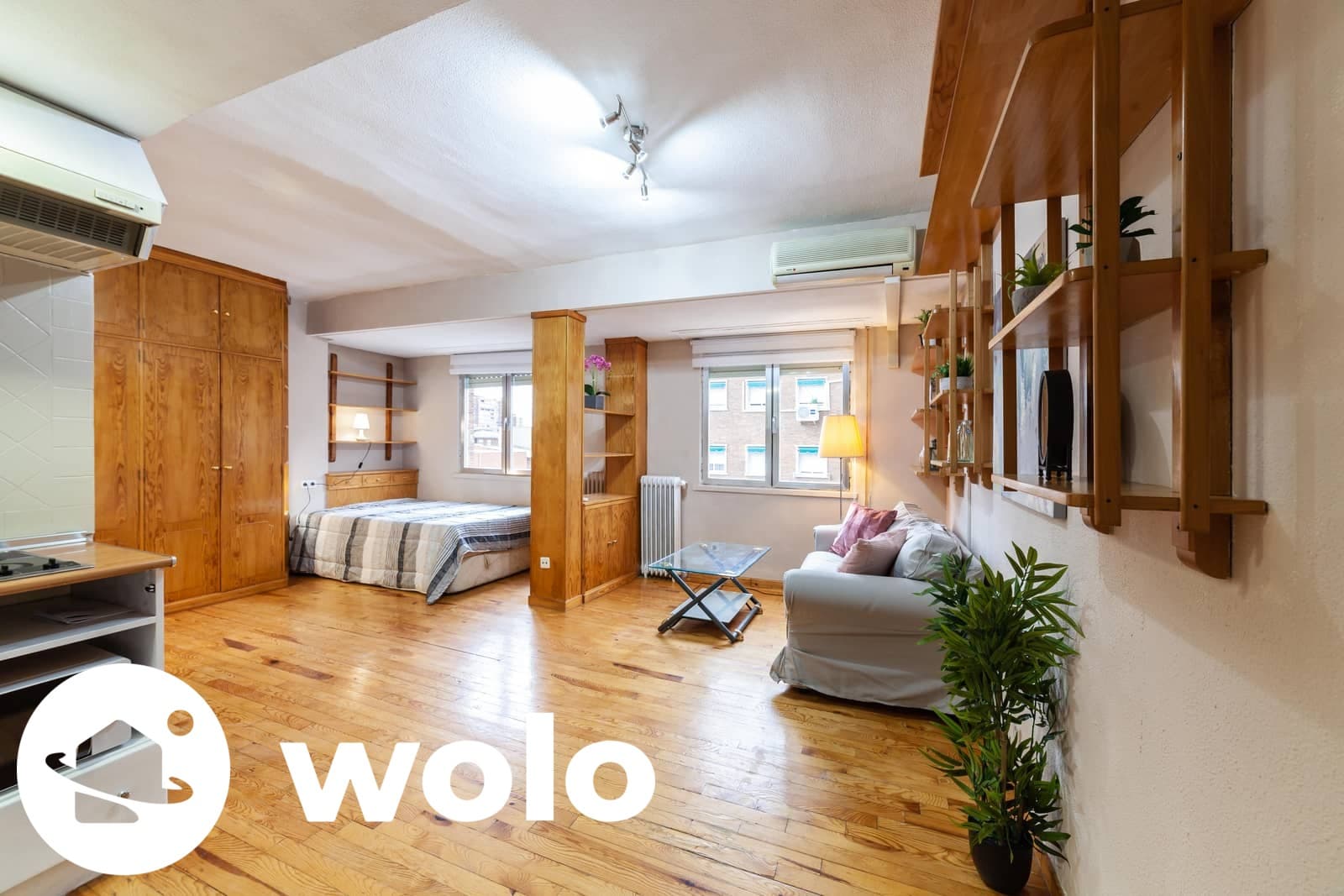 Piso en alquiler en Calle de César González Ruano